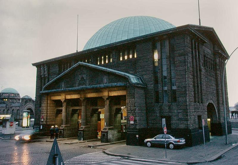  Old Elbe Tunnel 