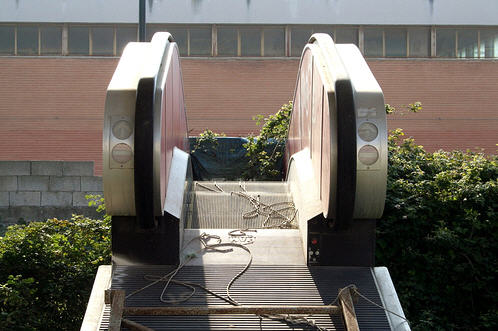  Escalators - Destruction 