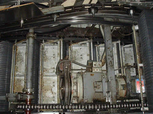  Escalators - Maintenance 