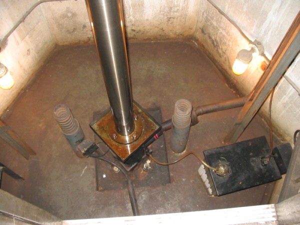  Hydraulic Pit 