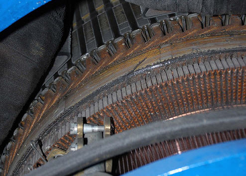  Gearless Traction Machine 