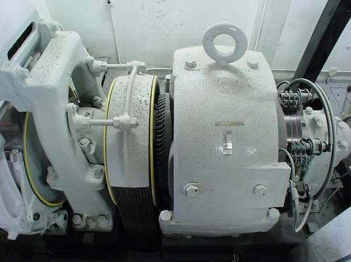  Gearless Traction Machine 