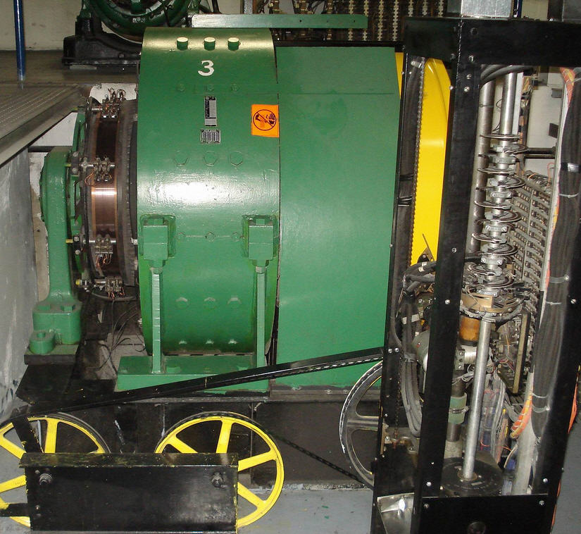  Gearless Traction Machine 