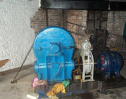  Geared Traction Machine 