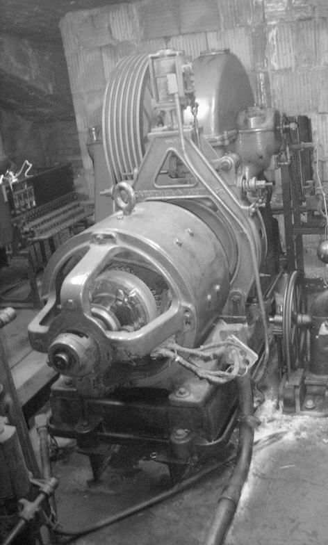  Geared Traction Machine 