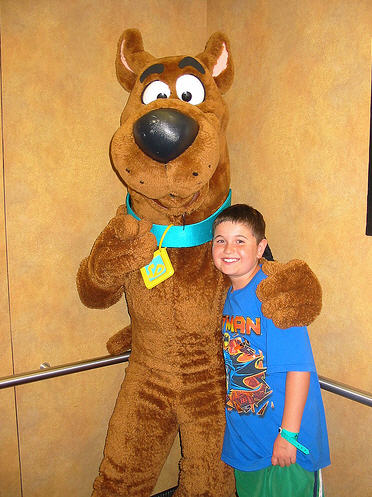 Elevator Passengers - Happy Elevator Passengers - Happy