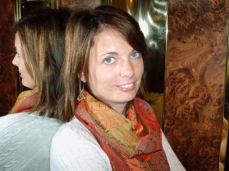  Elevator Passengers - Lovely 