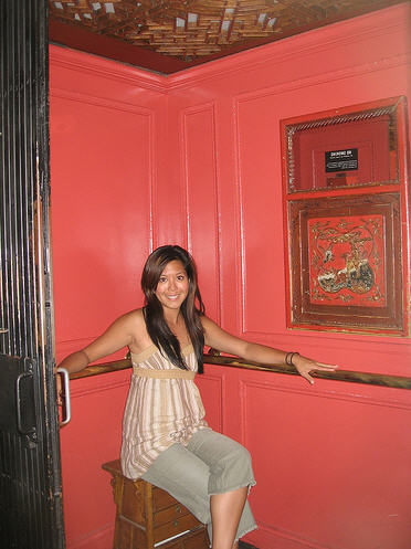  Elevator Passengers - Lovely 