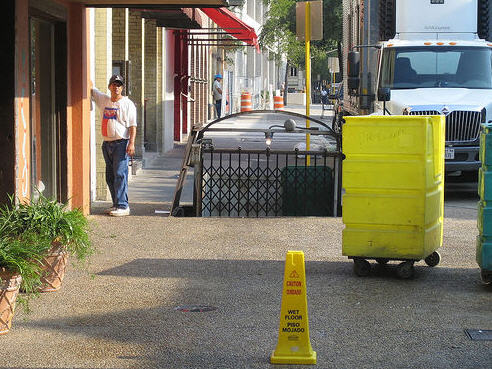  Sidewalk Elevator 